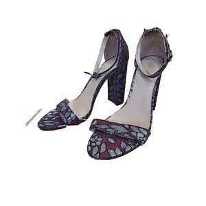 NWOT Merona Lulu Burgundy & Silver Floral Brocade Block Heel Sandal Shoes 9.5
